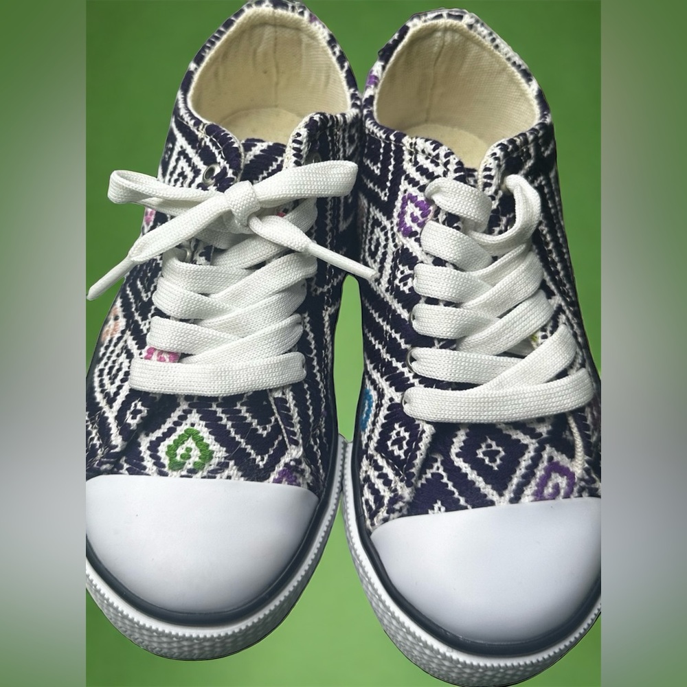Eclectic Array Kids Woven Aztec Artisan Sneaker Shoes  Size 13